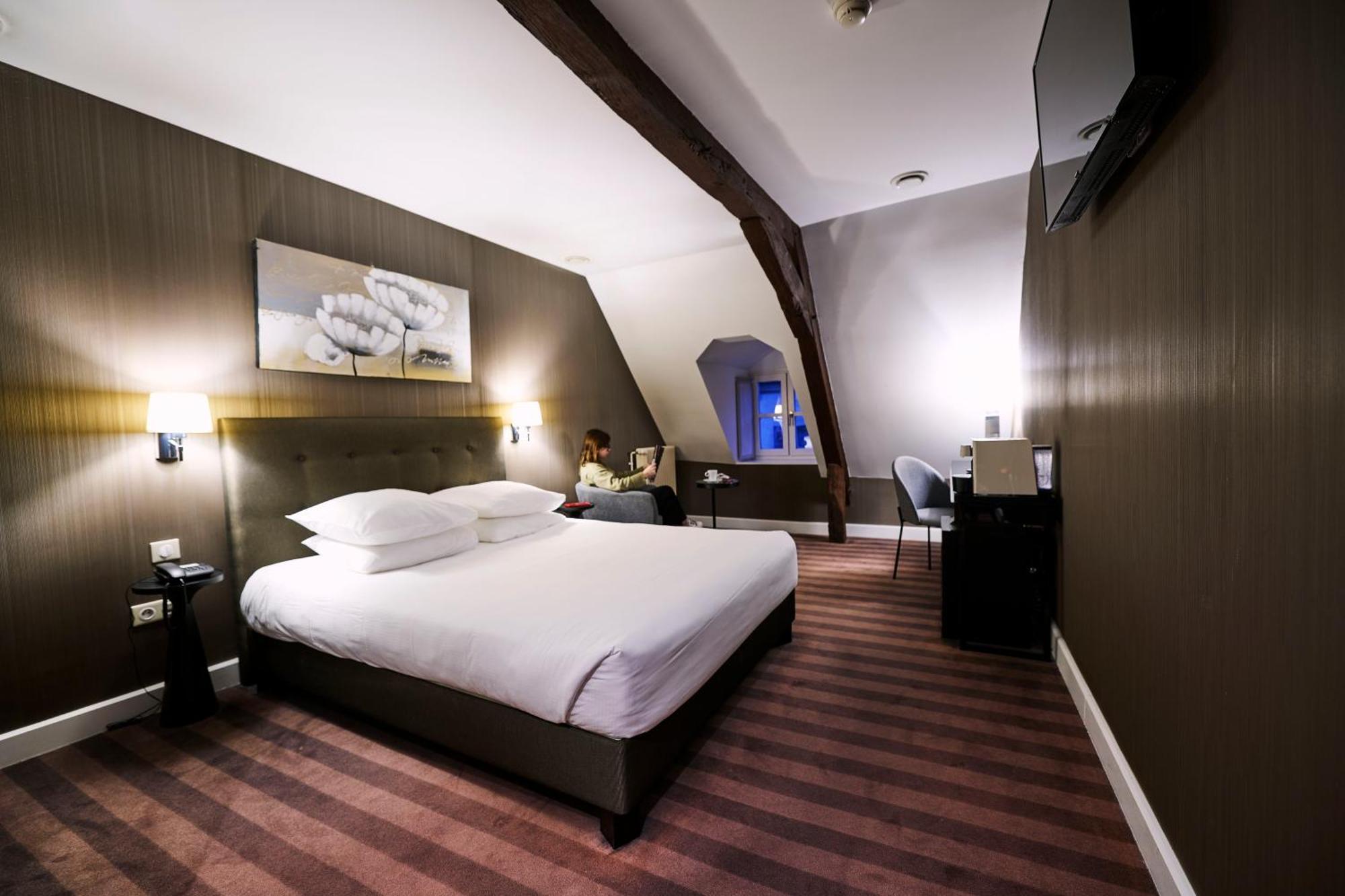 Executive Room