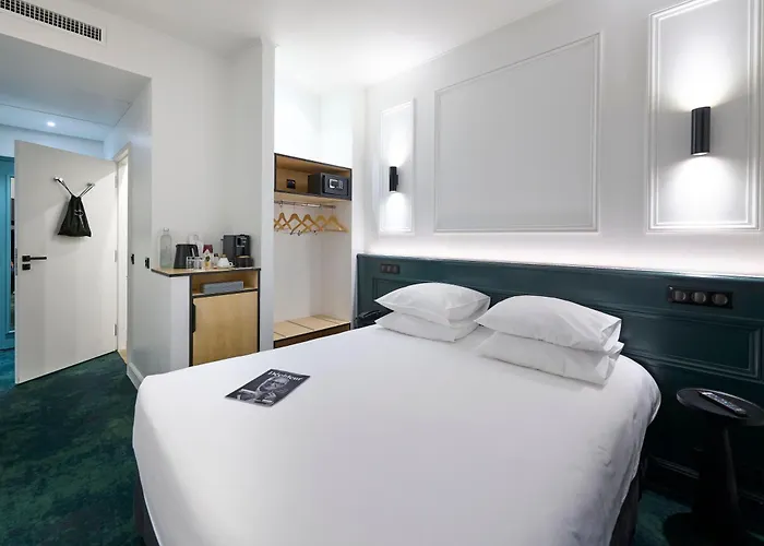 Maison Philippe Le Bon Hotel, Restaurant & Bar Le 19